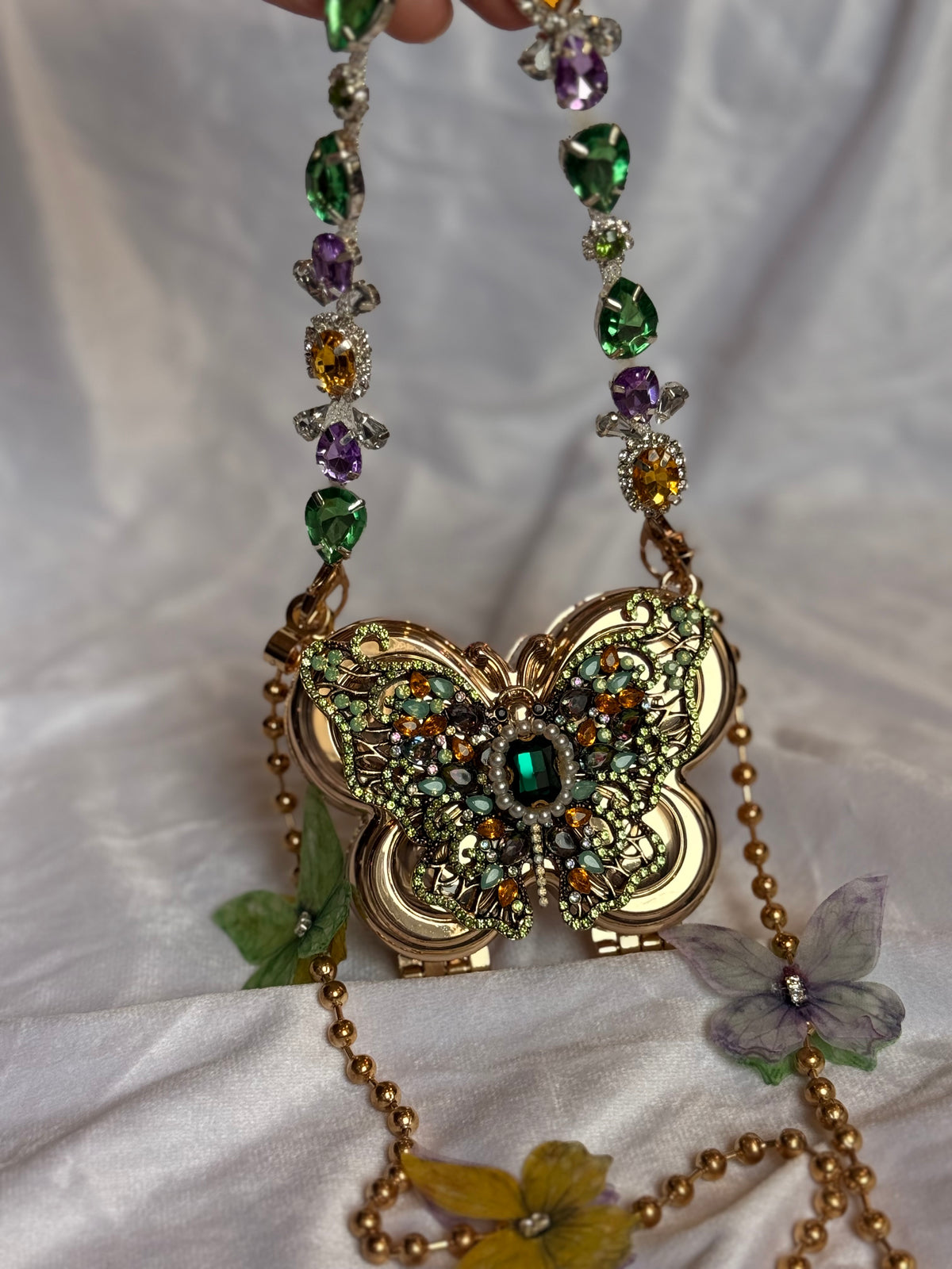 Butterfly clutch