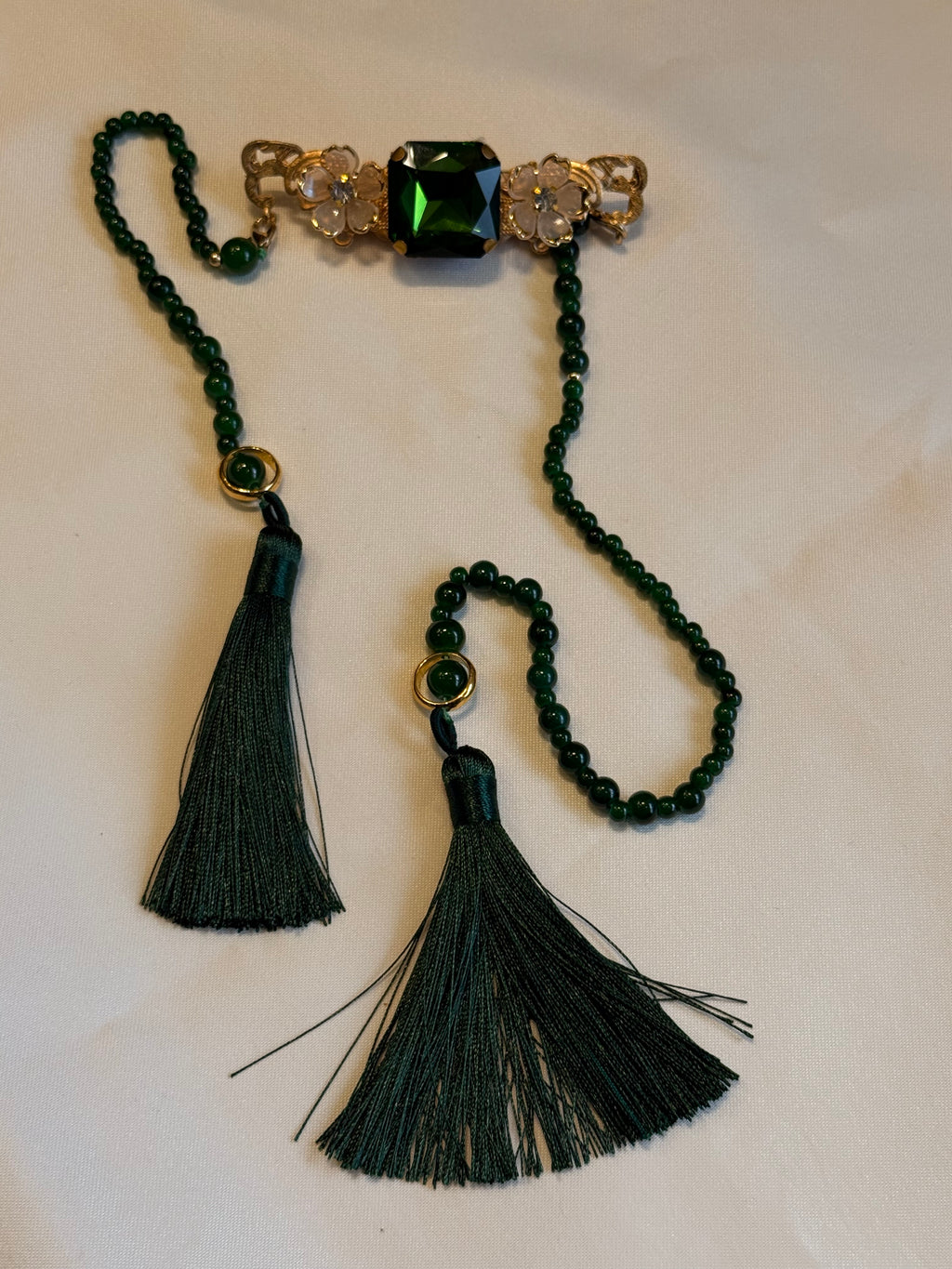 Green hair clip