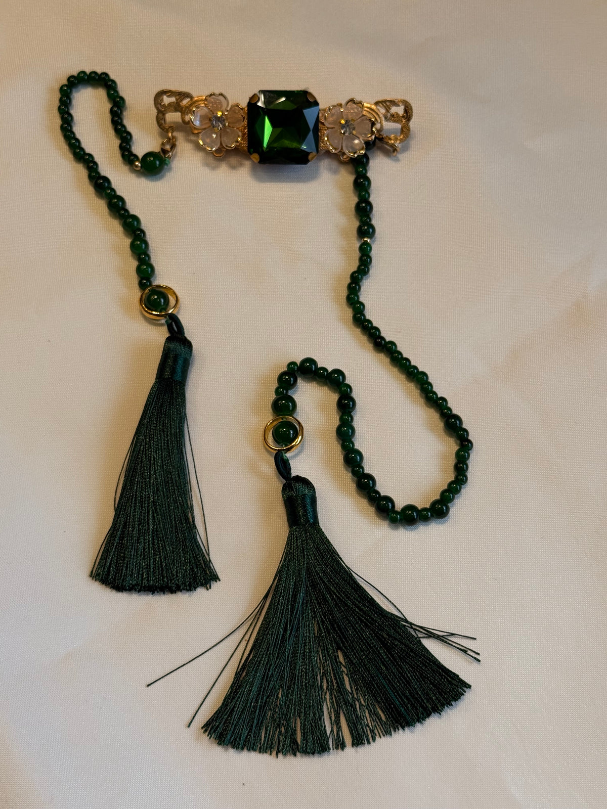 Green hair clip