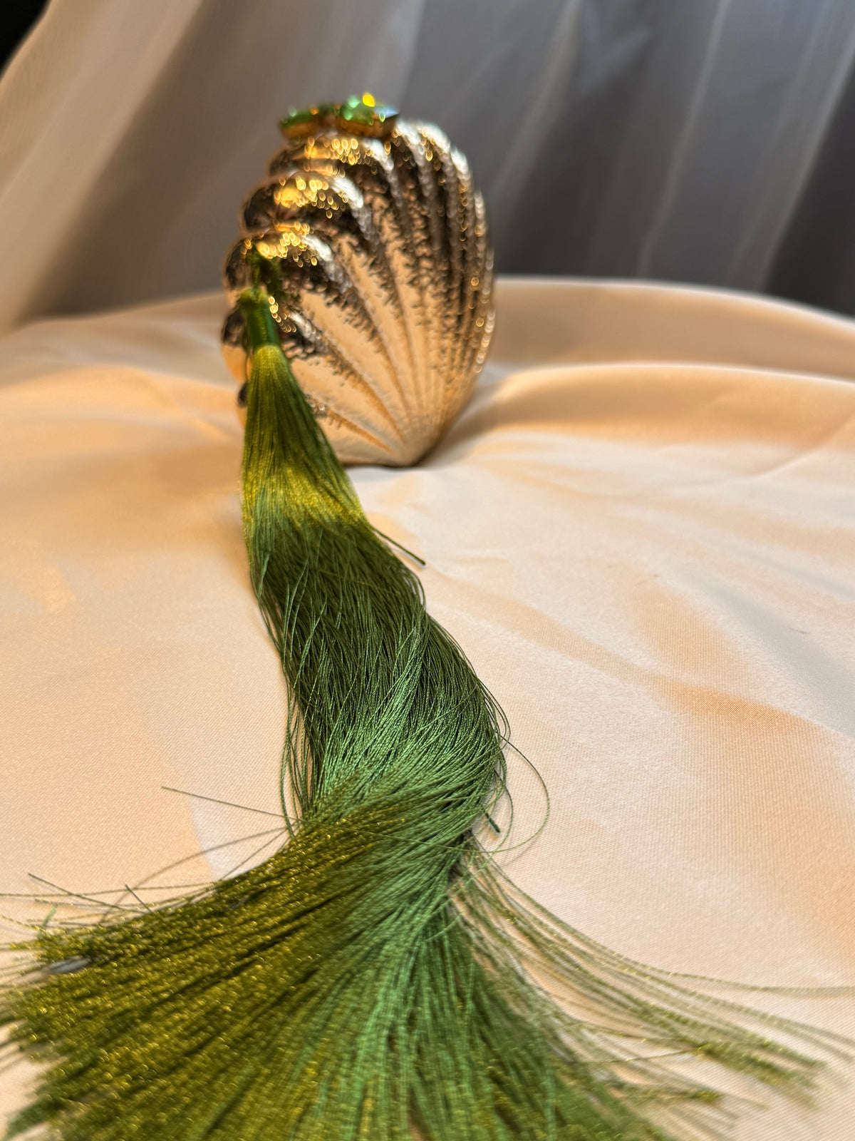 Shell clutch with long tassel