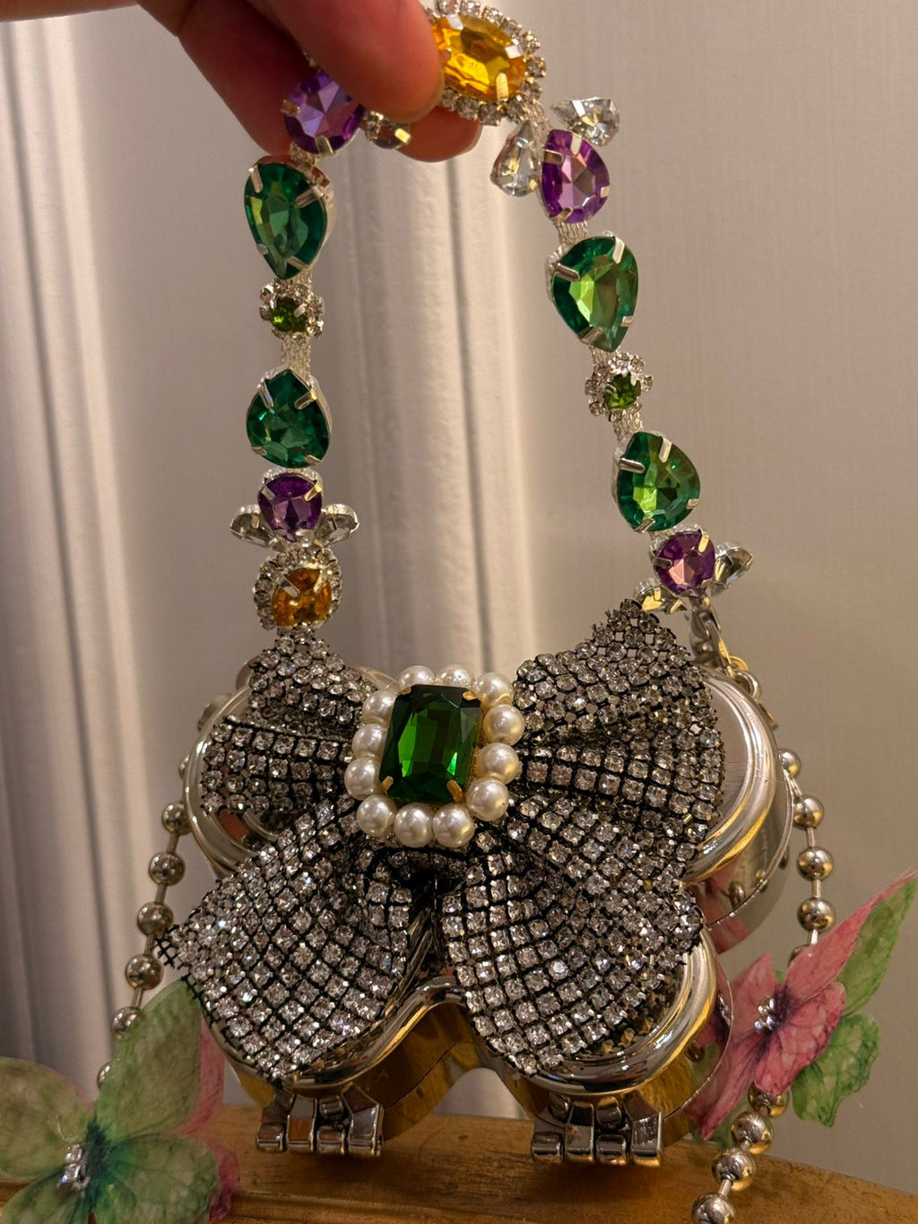 Multi butterfly clutch