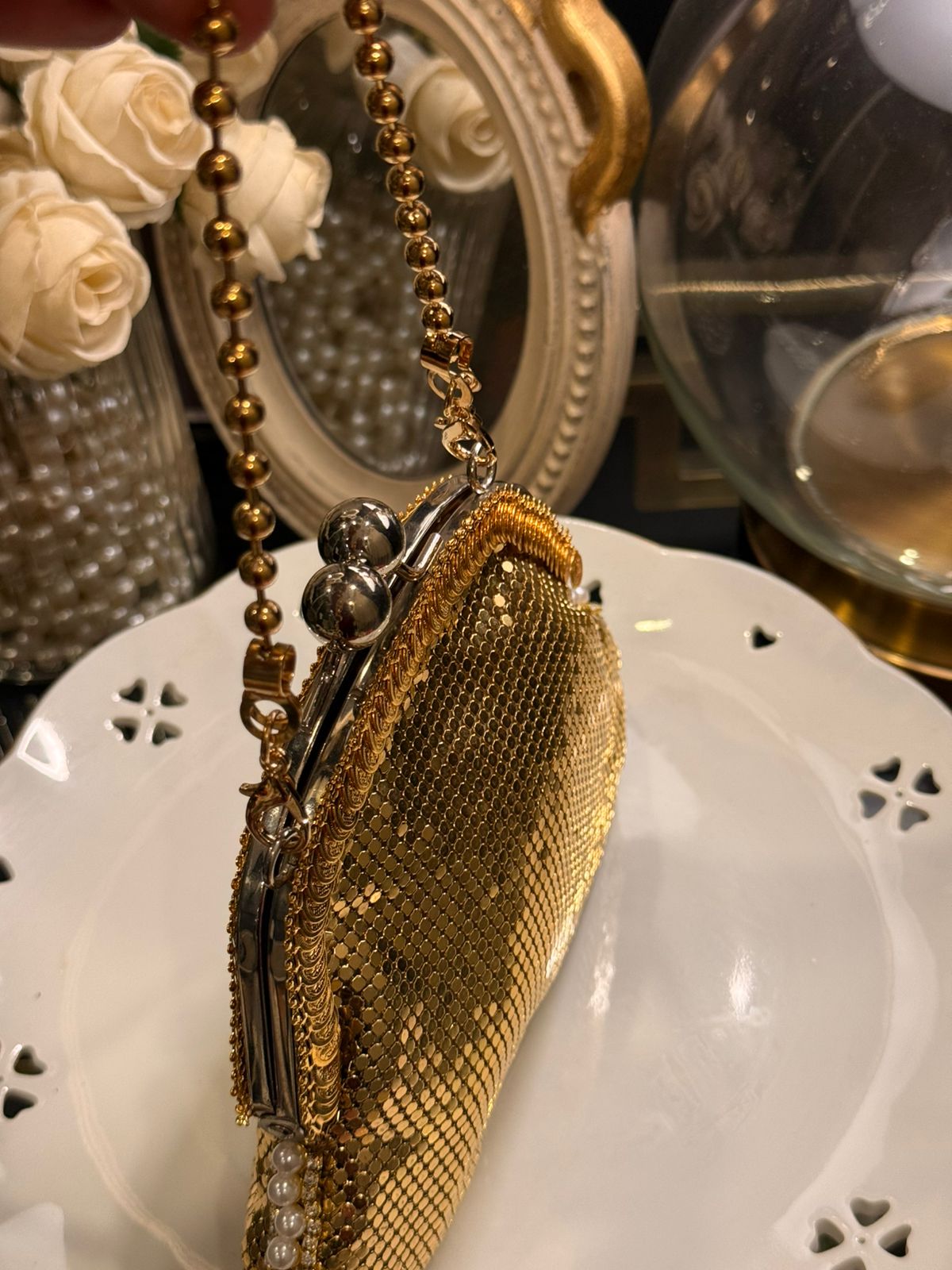 Vintage mesh gold clutch