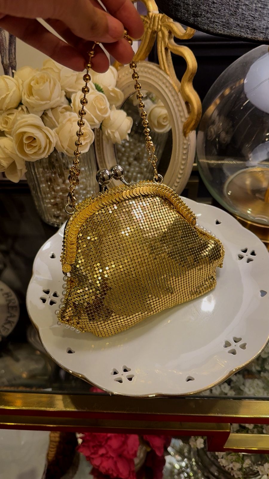 Vintage mesh gold clutch