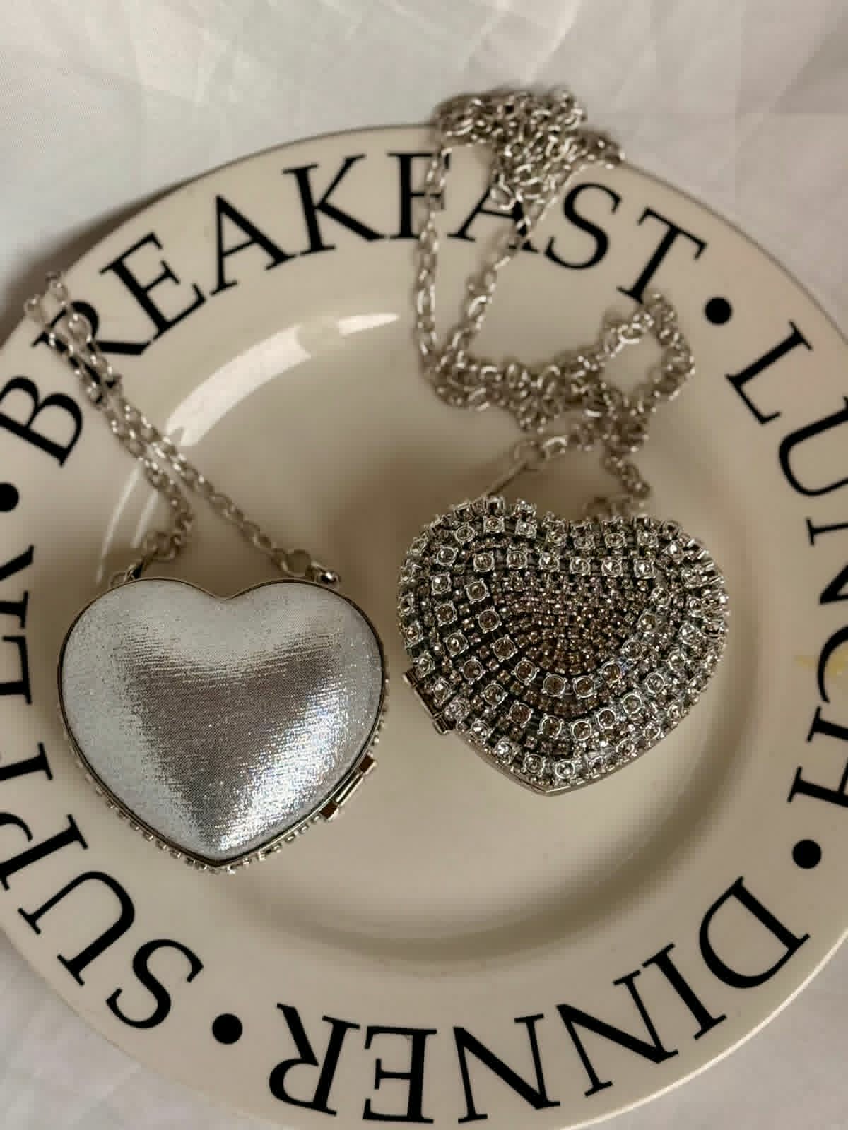 Silver mini heart clutch